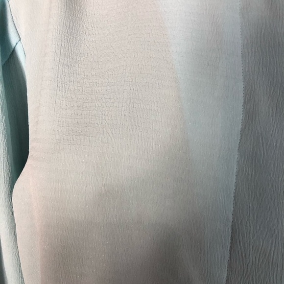 Worthington Women’s Crinkle Blue Button Down - Picture 3 of 8